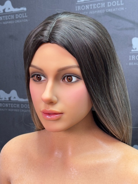 Sofia 164 cm – Realistyczna silikonowa sex lalka premium